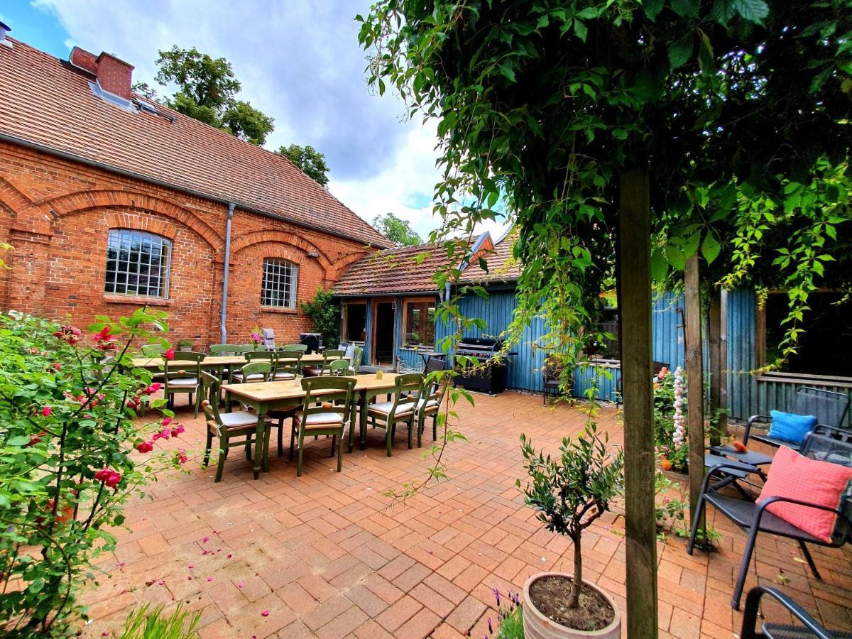Schmiede1860 Bed & Breakfast Gross Dratow Ngoại thất bức ảnh