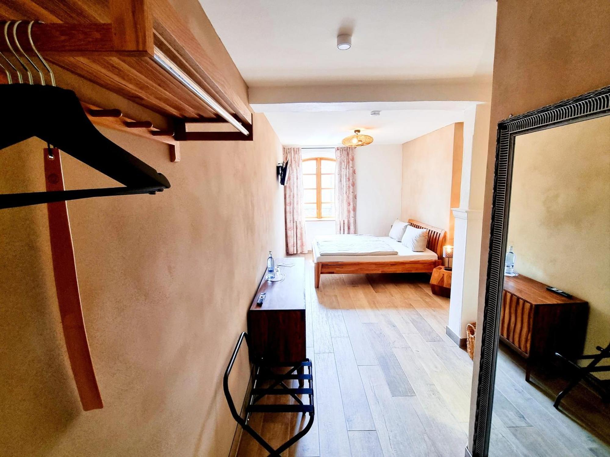 Schmiede1860 Bed & Breakfast Gross Dratow Phòng bức ảnh