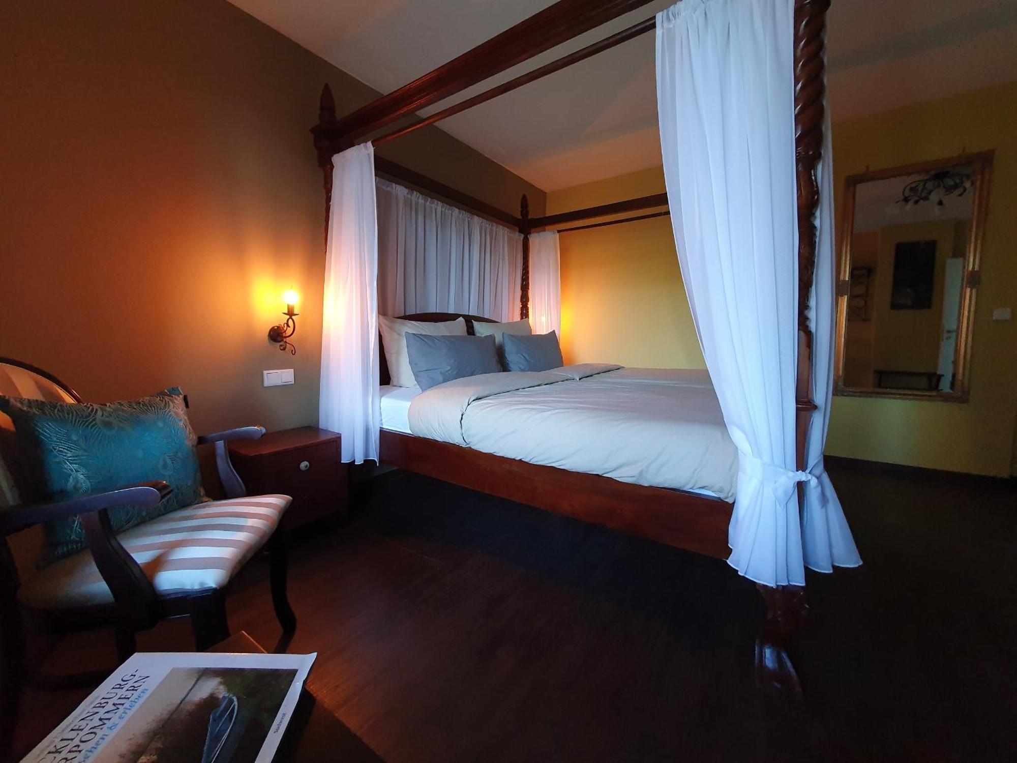 Schmiede1860 Bed & Breakfast Gross Dratow Phòng bức ảnh