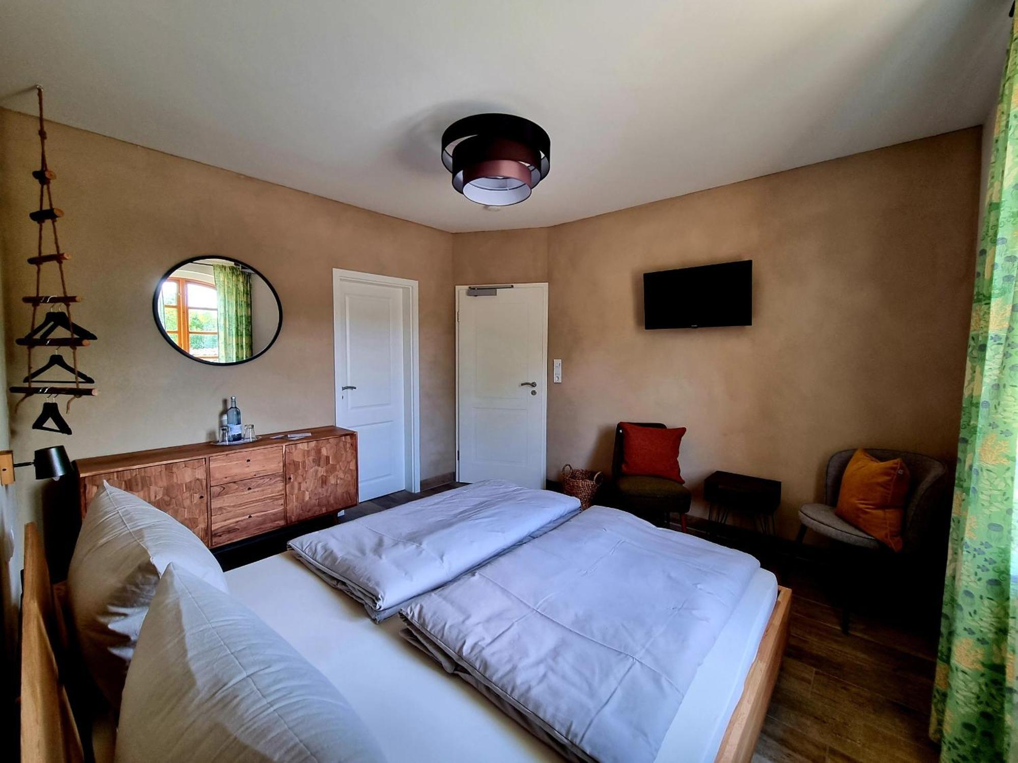 Schmiede1860 Bed & Breakfast Gross Dratow Phòng bức ảnh
